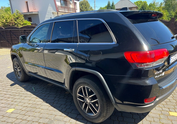 Jeep Grand Cherokee cena 109000 przebieg: 109000, rok produkcji 2018 z Gdynia małe 781